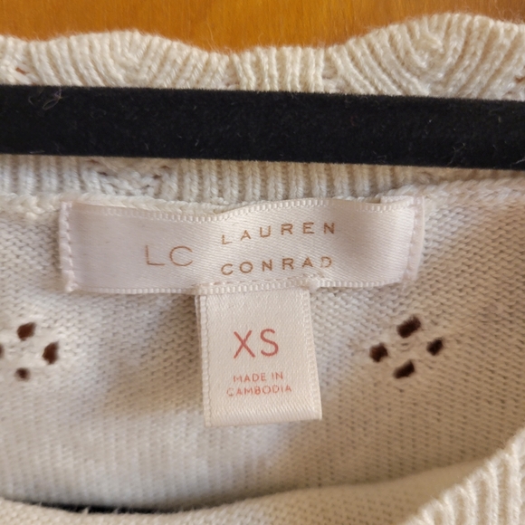 Lauren Conrad Long Sleeve lightweight sweater - Picture 4 of 4